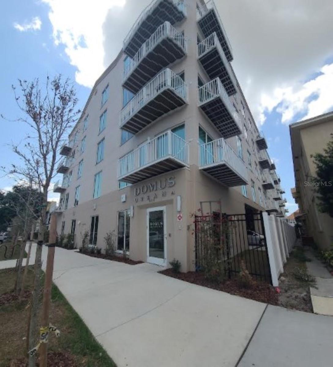 644 3RD AVE S #408, ST PETERSBURG, FL