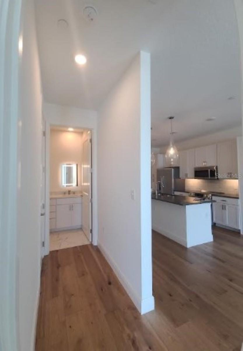644 3RD AVE S #408, ST PETERSBURG, FL — photo 35