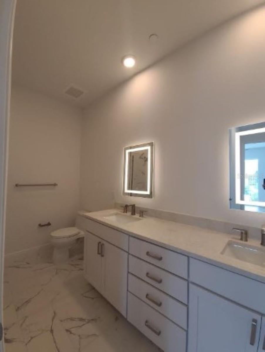 644 3RD AVE S #408, ST PETERSBURG, FL — photo 36