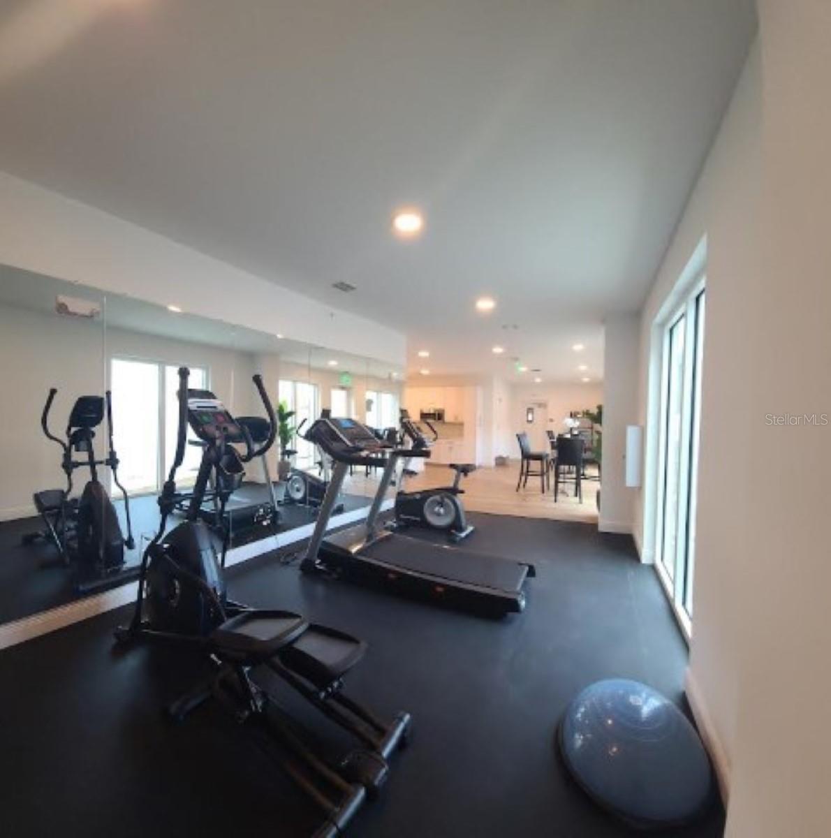 644 3RD AVE S #408, ST PETERSBURG, FL — photo 46