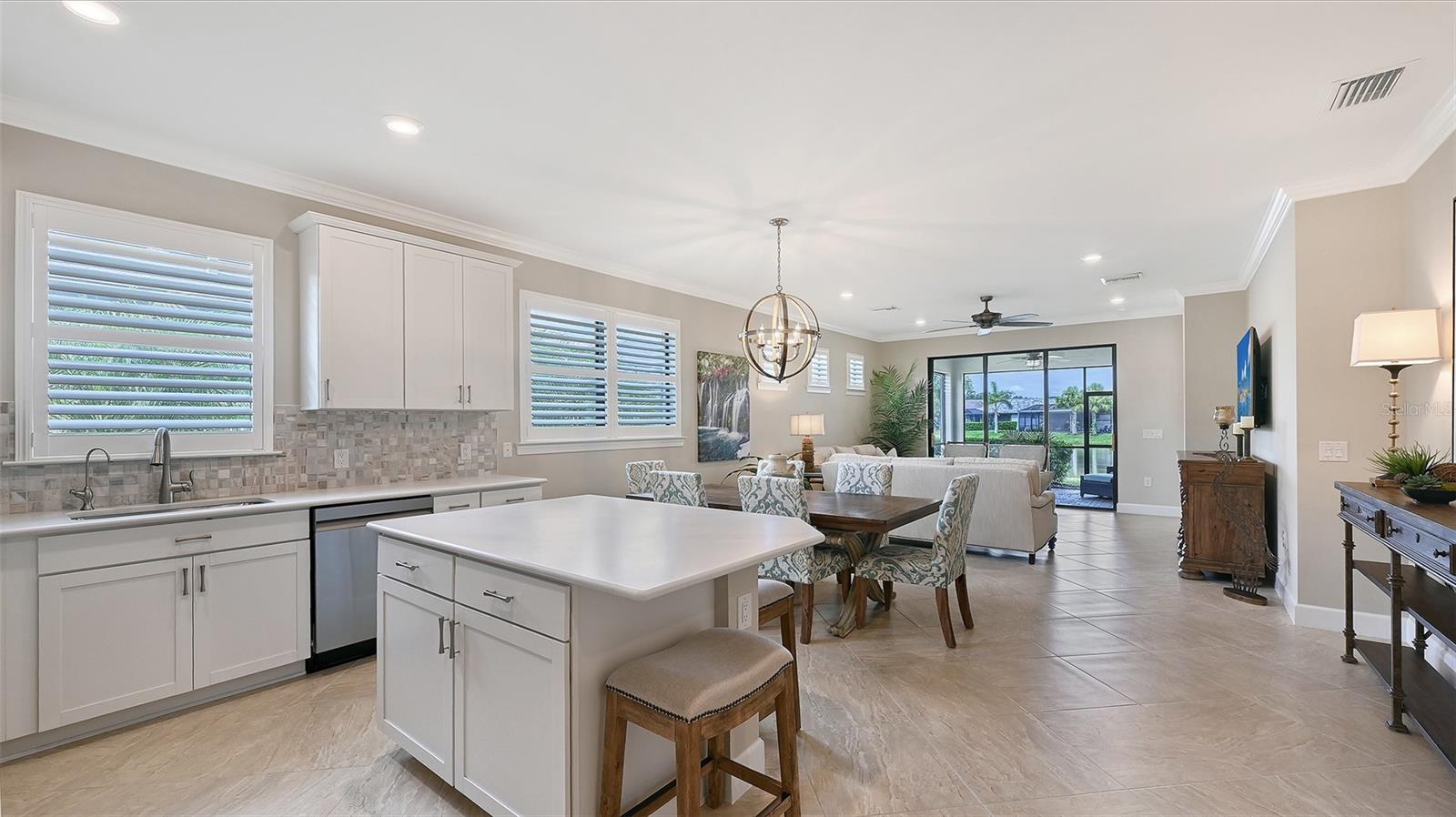 7636 KIRKLAND CV, LAKEWOOD RANCH, FL — photo 9