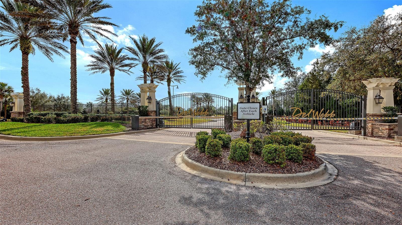 7636 KIRKLAND CV, LAKEWOOD RANCH, FL — photo 57