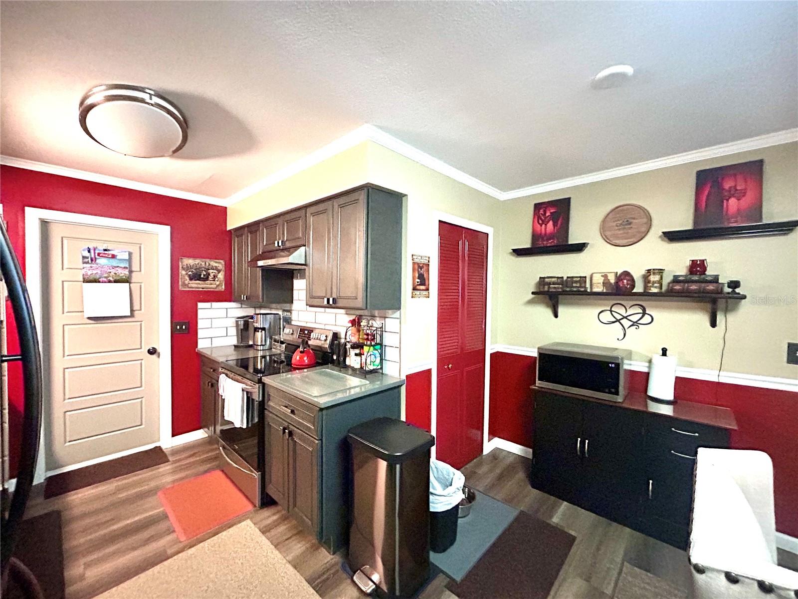 2210 MURDOCK BLVD, ORLANDO, FL — photo 3