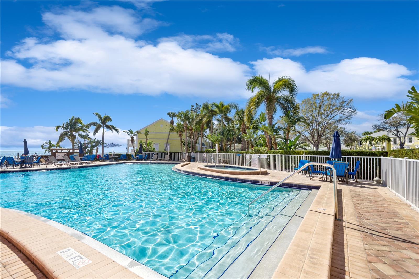 5282 BEACH DR SE #APT D, ST PETERSBURG, FL — photo 28