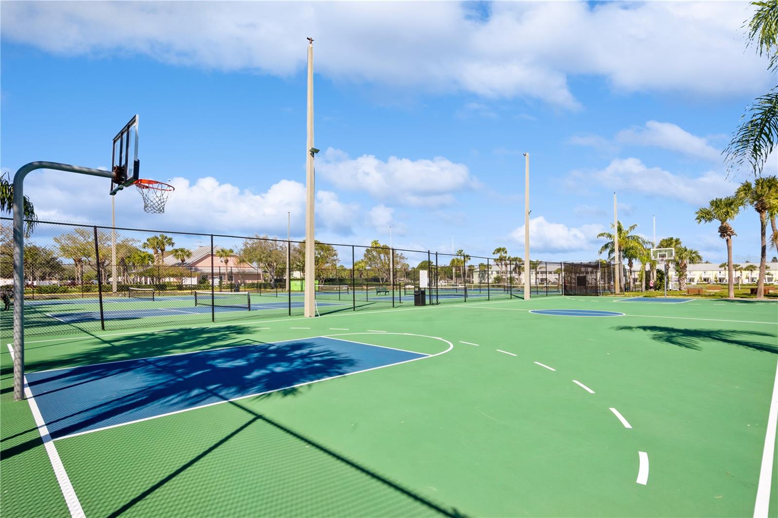 5282 BEACH DR SE #APT D, ST PETERSBURG, FL — photo 32