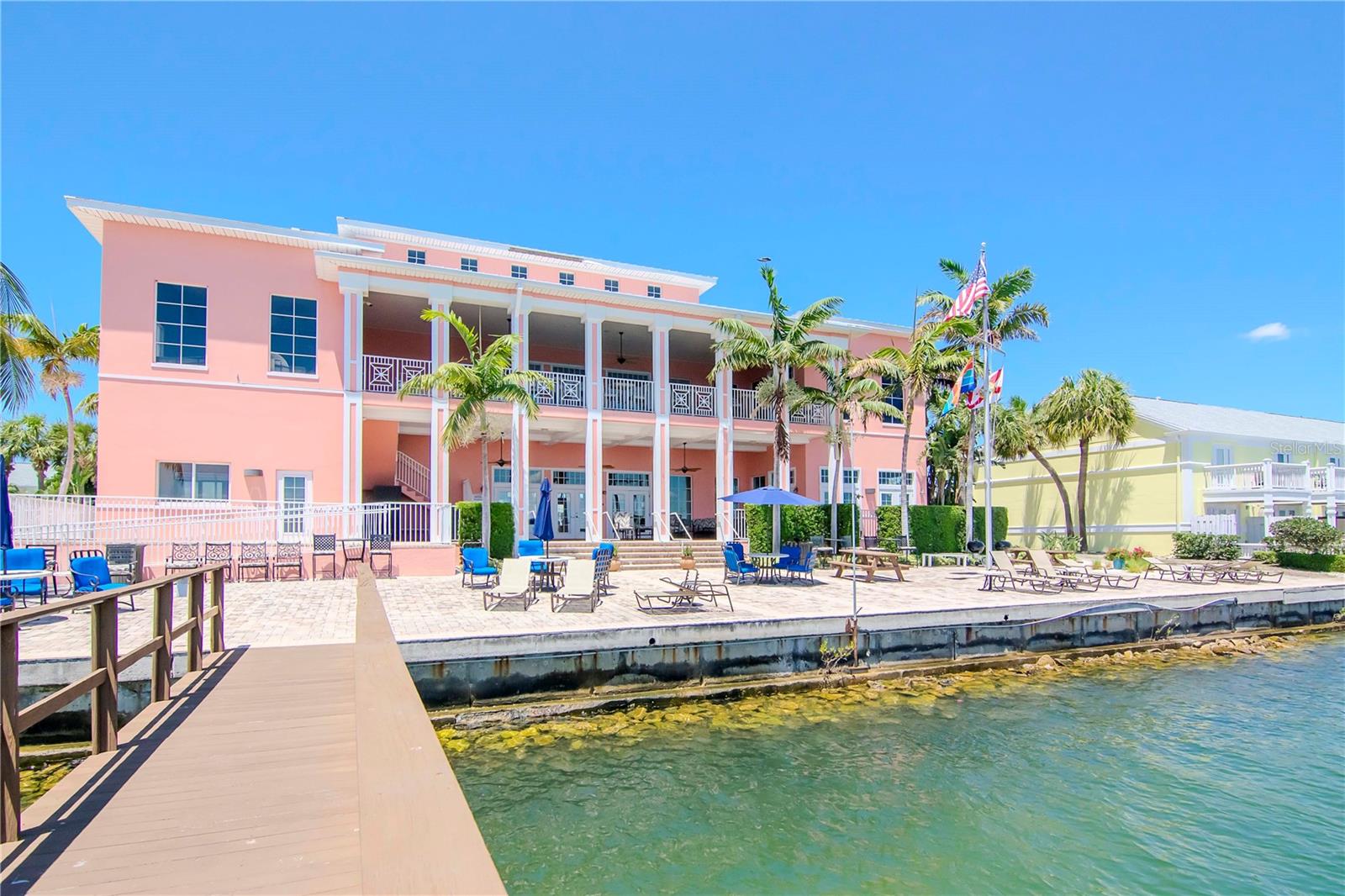 5282 BEACH DR SE #APT D, ST PETERSBURG, FL — photo 33