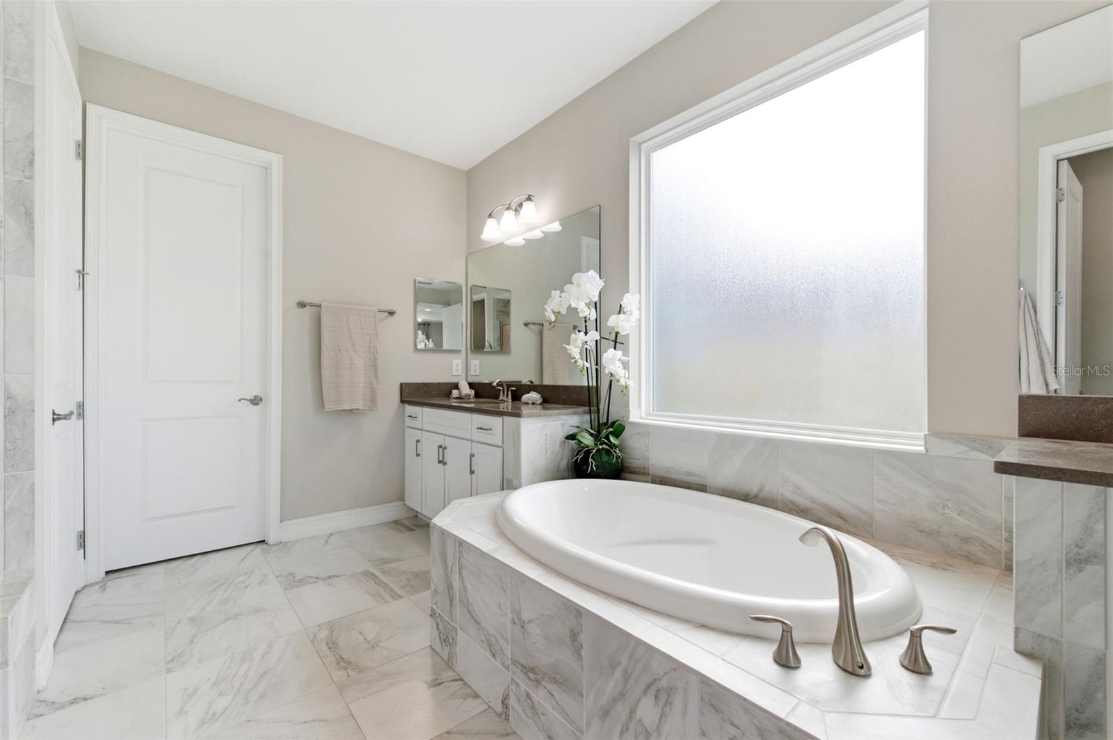 28930 REVARO LN, WESLEY CHAPEL, FL — photo 26