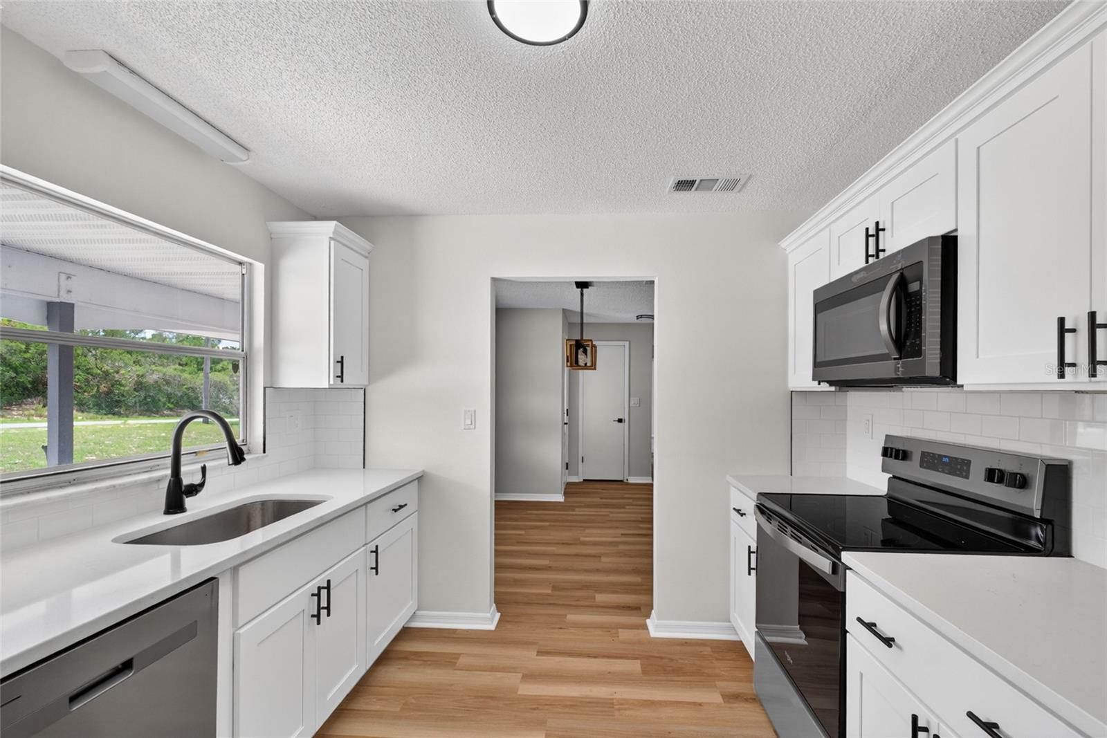 12071 DEEP CREEK DR, SPRING HILL, FL — photo 3