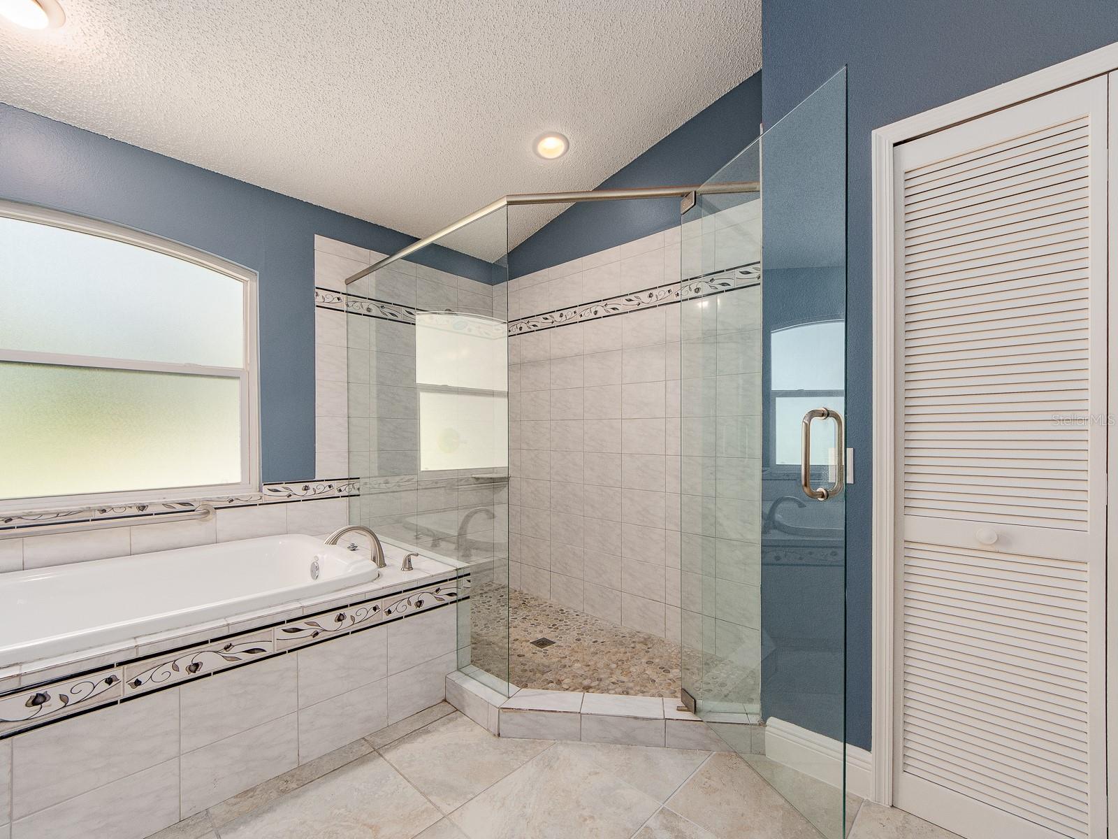 3256 BENTLEY DR, PALM HARBOR, FL — photo 23
