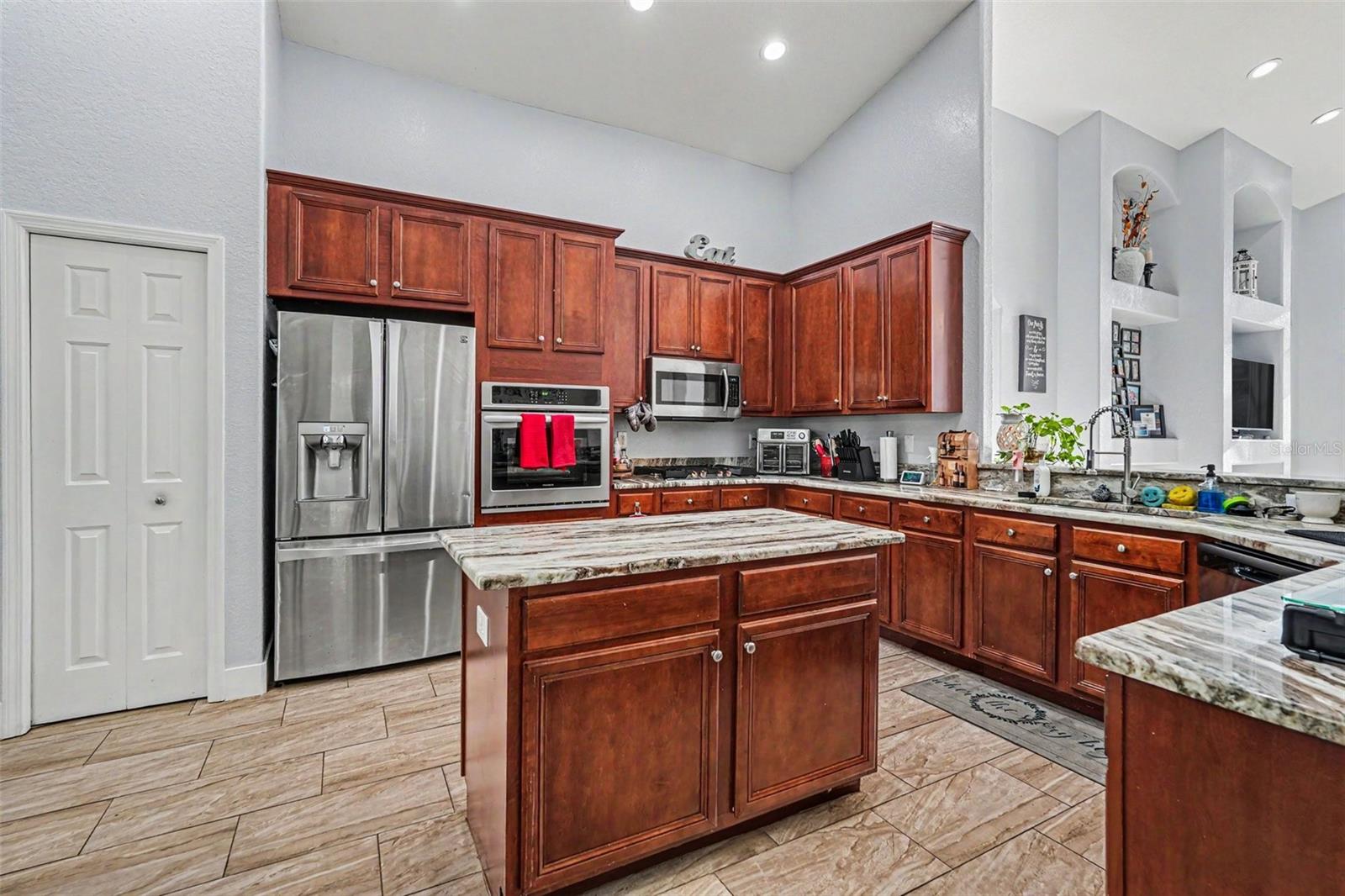 12515 BURGESS HILL DR, RIVERVIEW, FL — photo 7