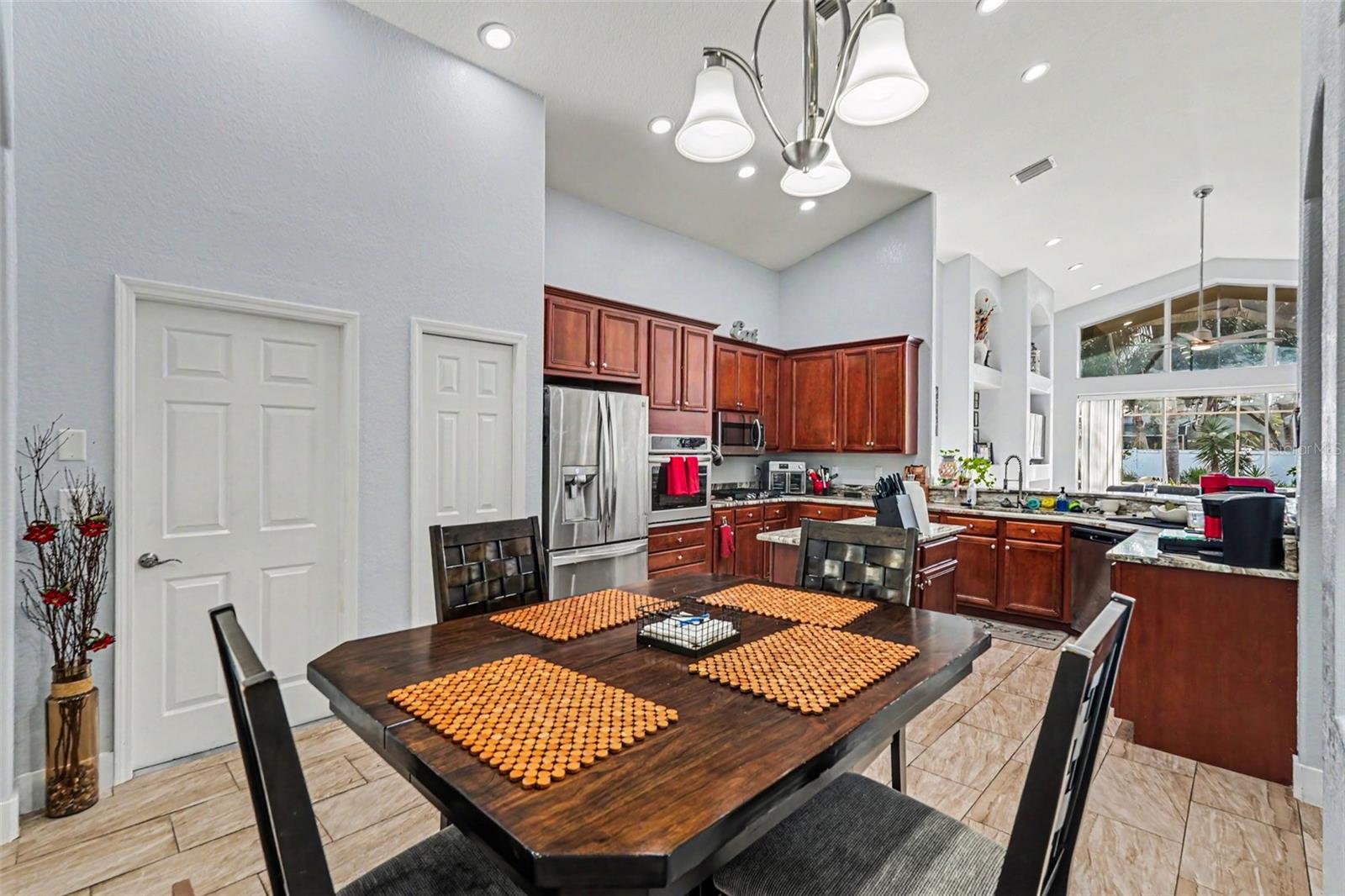 12515 BURGESS HILL DR, RIVERVIEW, FL — photo 5