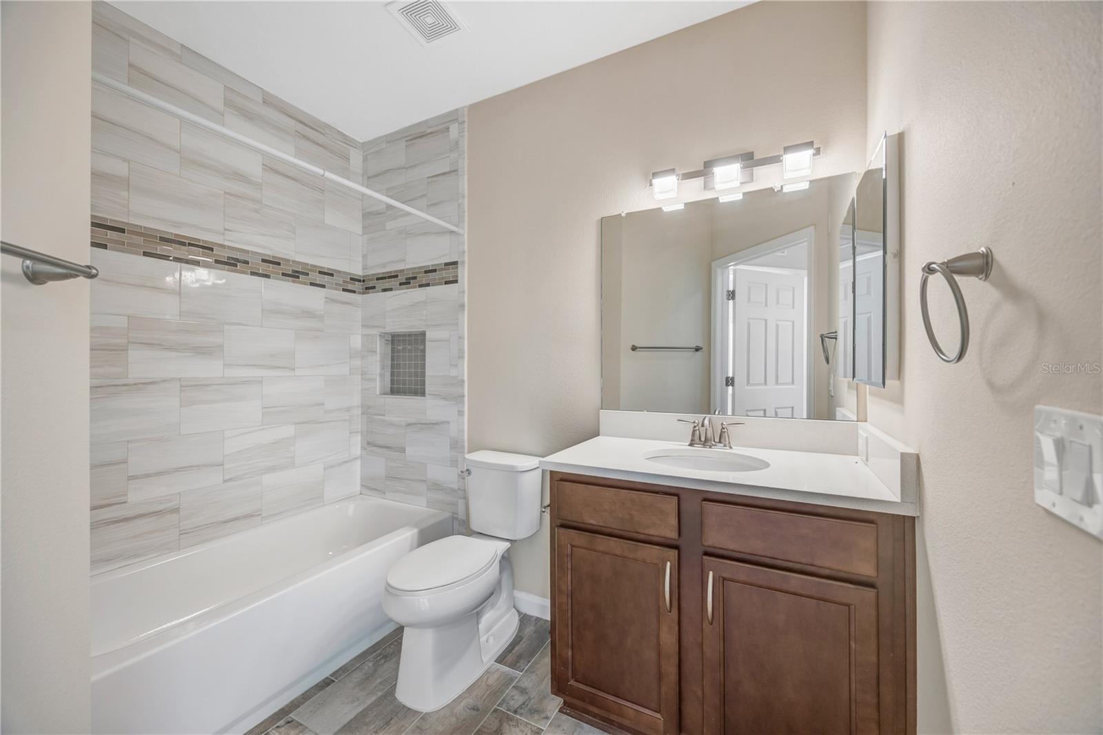 1195 GODAVARI WAY E #201, WESLEY CHAPEL, FL — photo 9