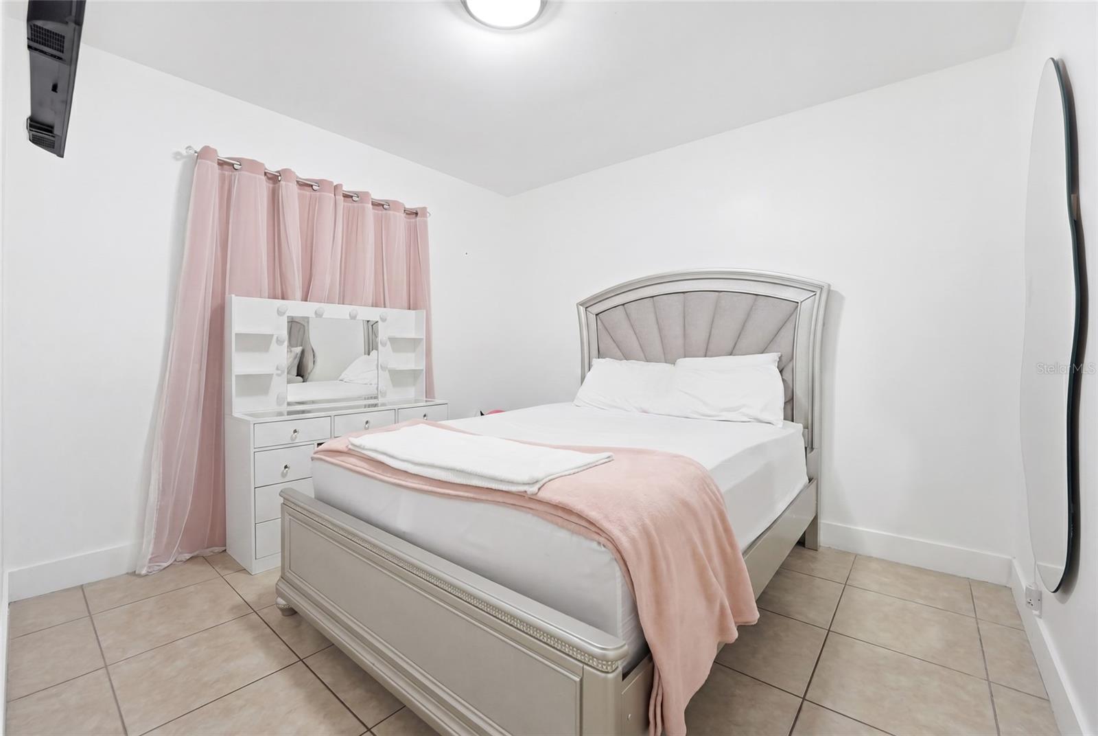 465 E 38TH ST, HIALEAH, FL — photo 14