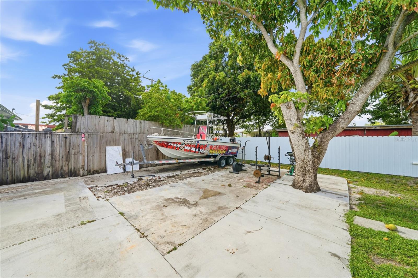 465 E 38TH ST, HIALEAH, FL — photo 27