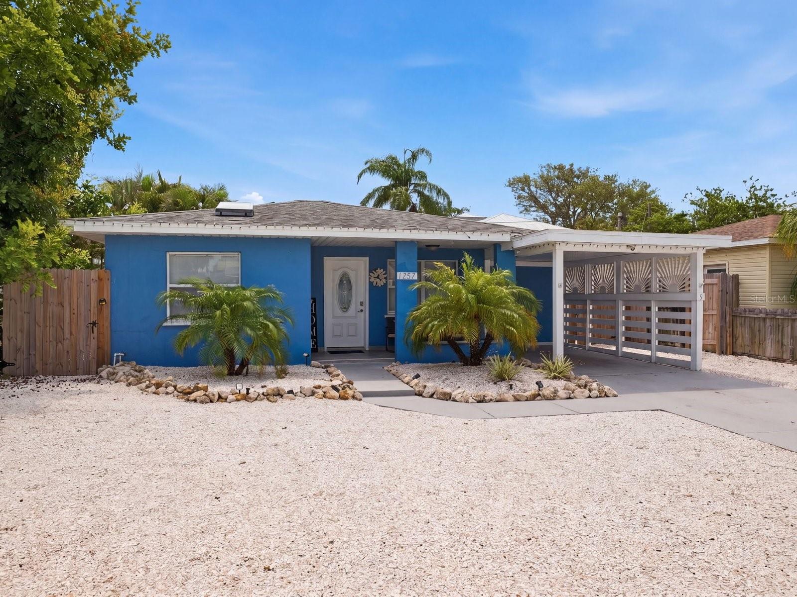 1207 1ST ST, INDIAN ROCKS BEACH, FL — photo 3