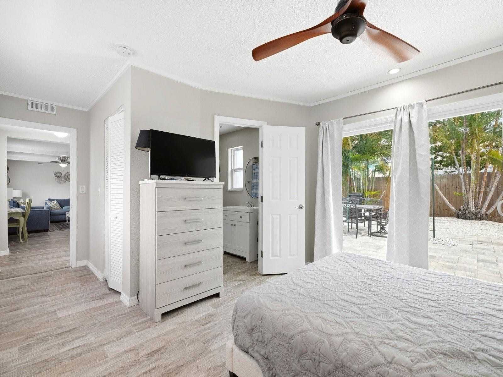 1207 1ST ST, INDIAN ROCKS BEACH, FL — photo 19