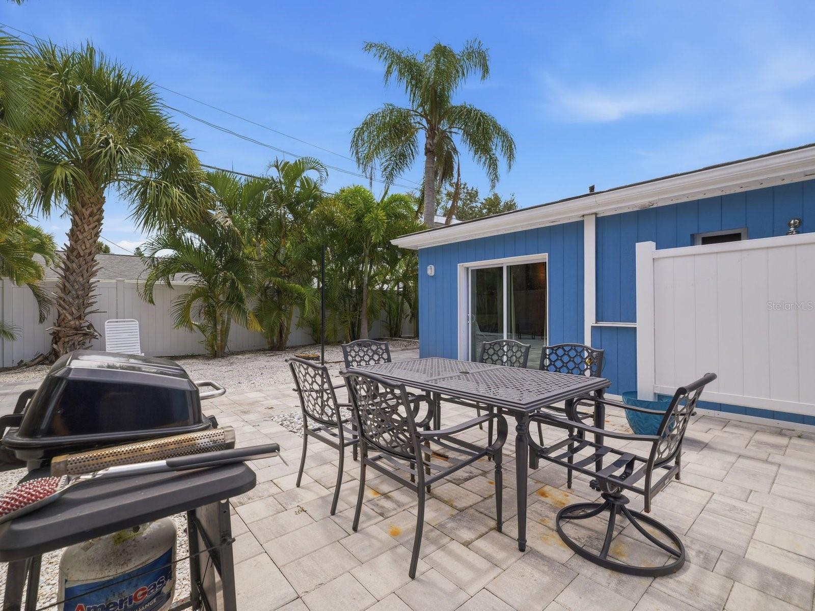 1207 1ST ST, INDIAN ROCKS BEACH, FL — photo 31