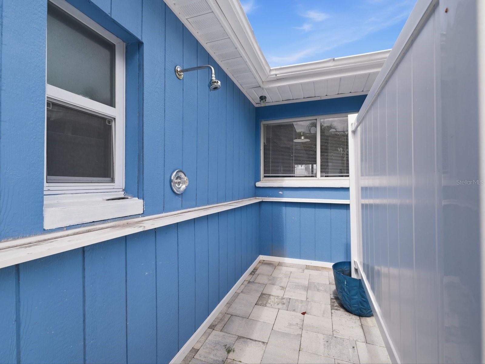 1207 1ST ST, INDIAN ROCKS BEACH, FL — photo 32