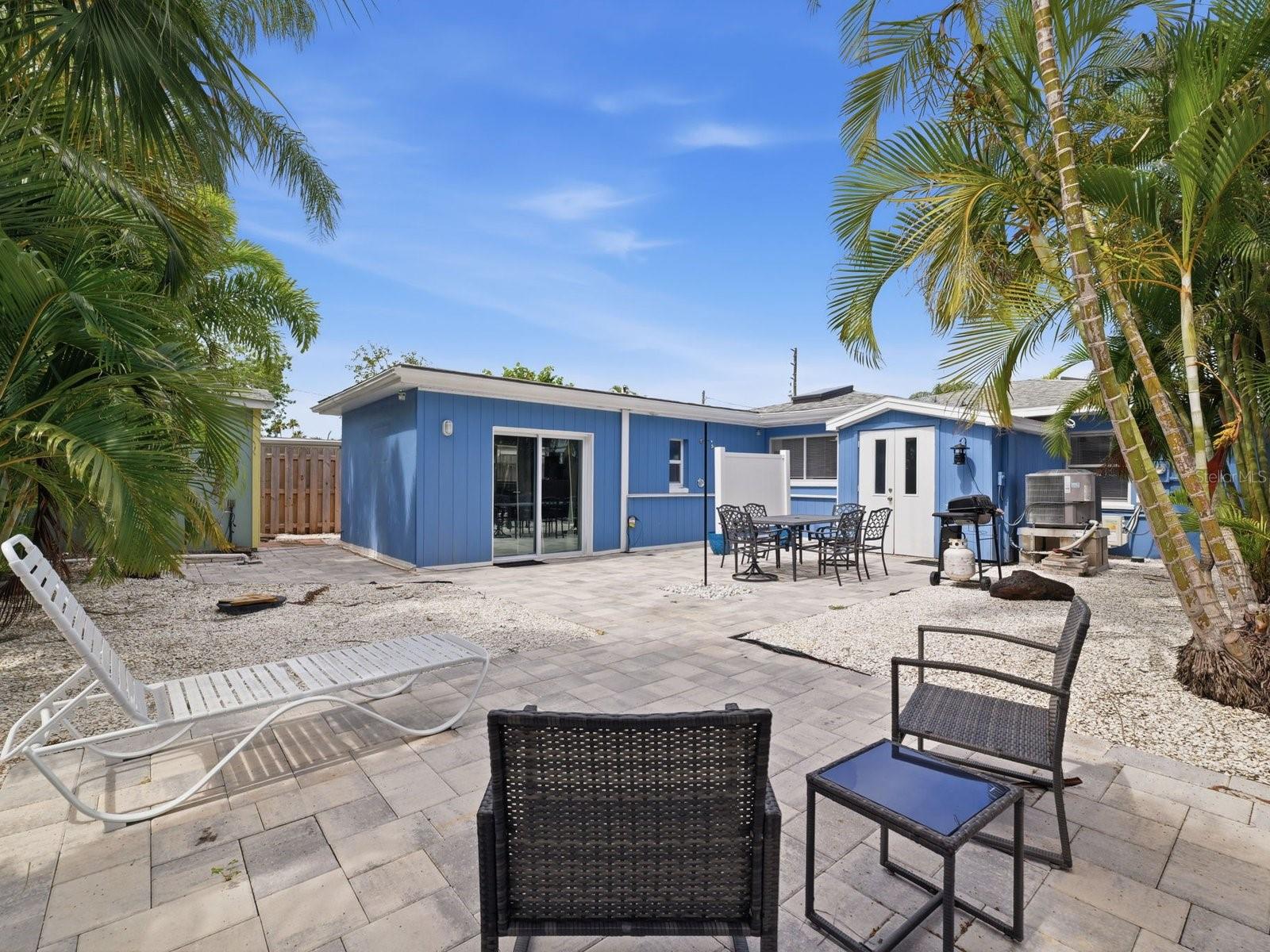1207 1ST ST, INDIAN ROCKS BEACH, FL — photo 35