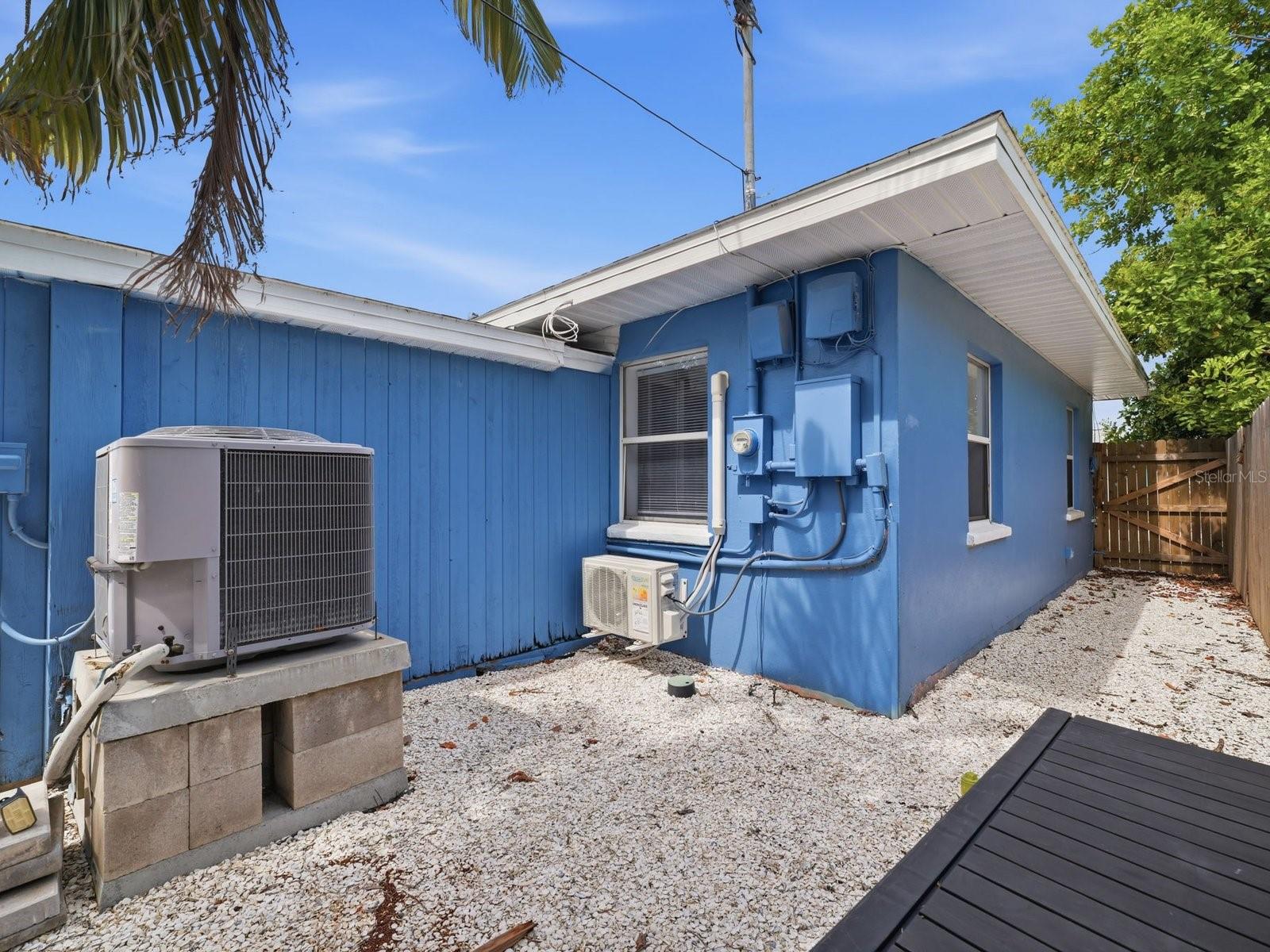 1207 1ST ST, INDIAN ROCKS BEACH, FL — photo 37
