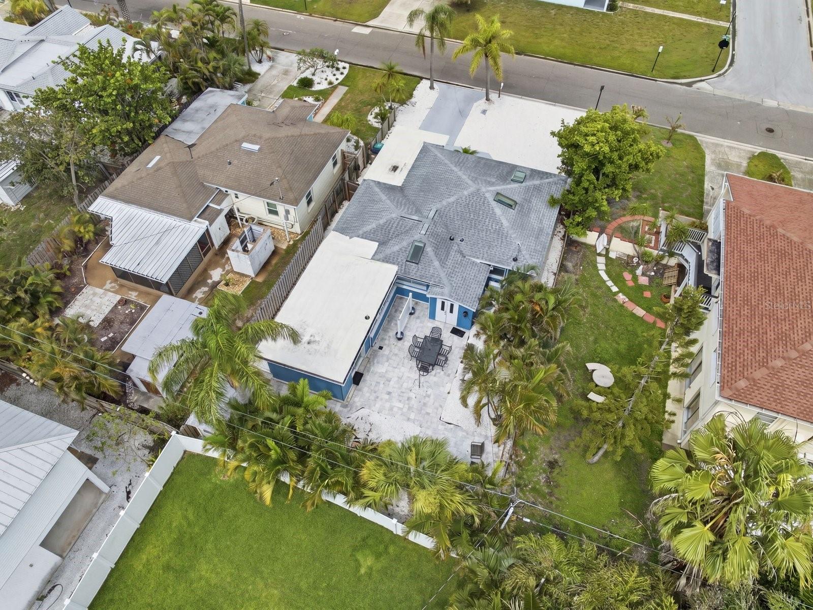 1207 1ST ST, INDIAN ROCKS BEACH, FL — photo 54