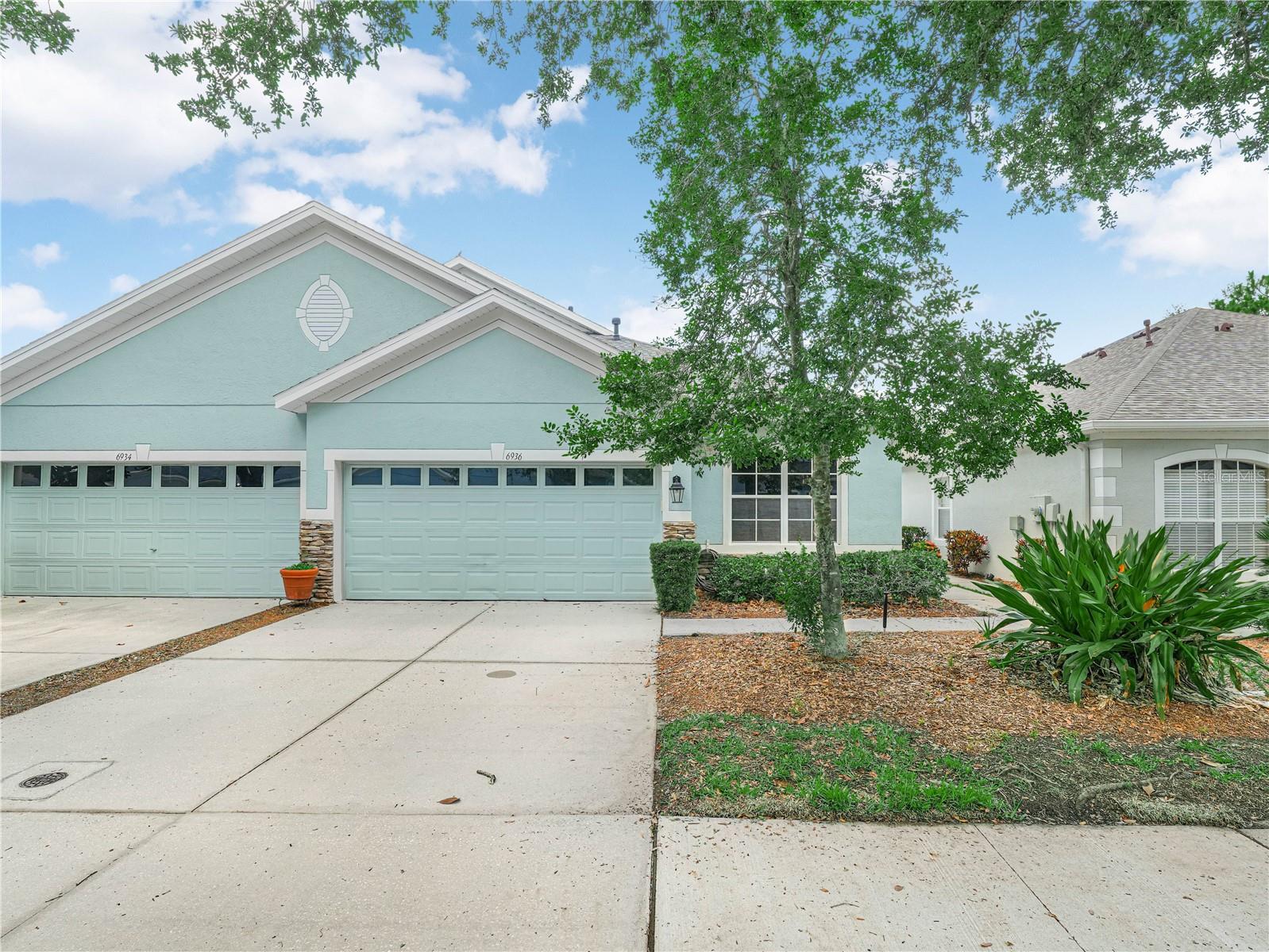 6936 SURREY OAK DR, APOLLO BEACH, FL