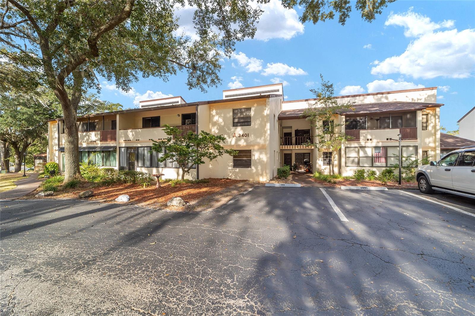 3401 E FORT KING ST #202, OCALA, FL