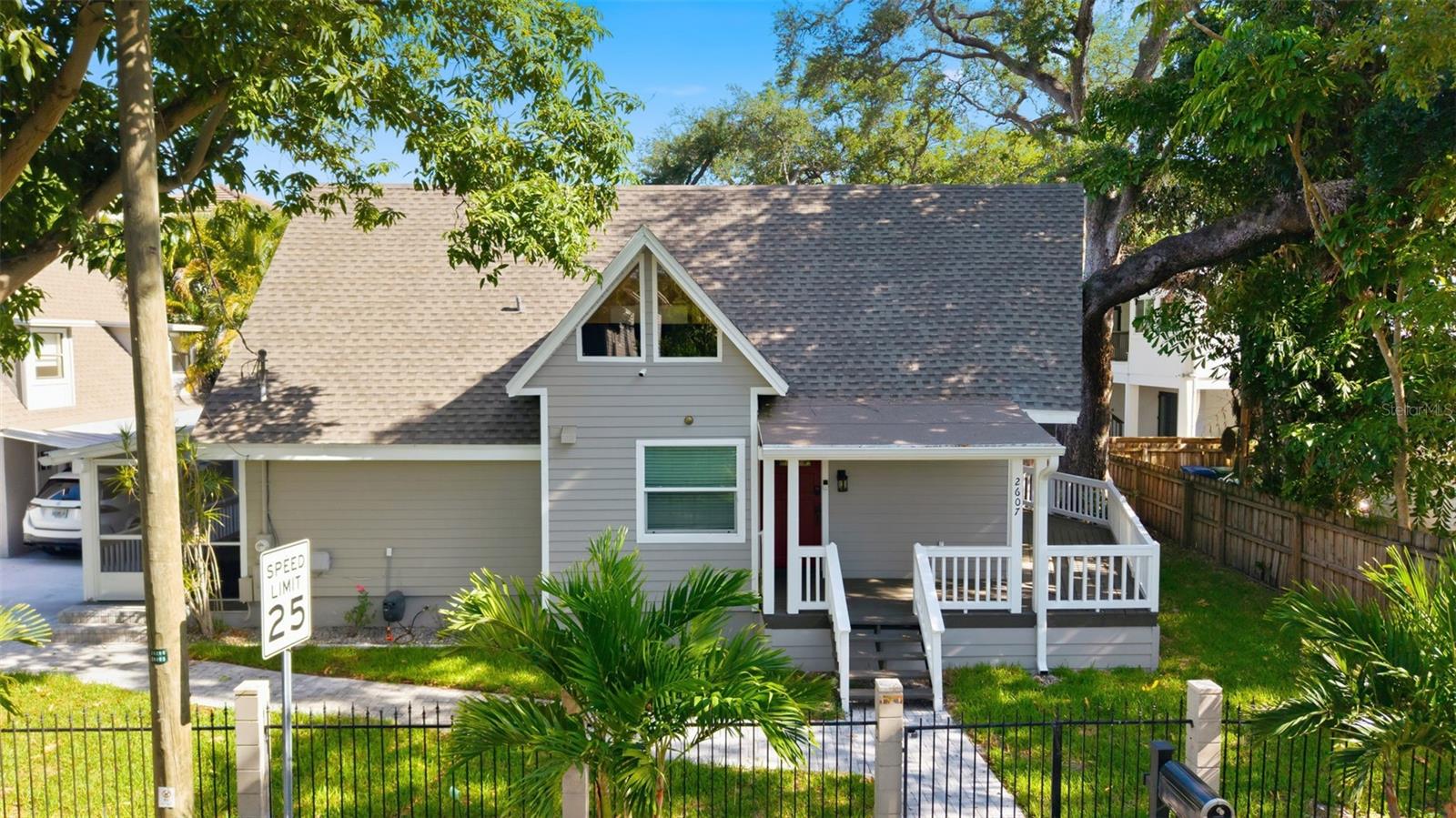 2607 W WYOMING AVE, TAMPA, FL — photo 3