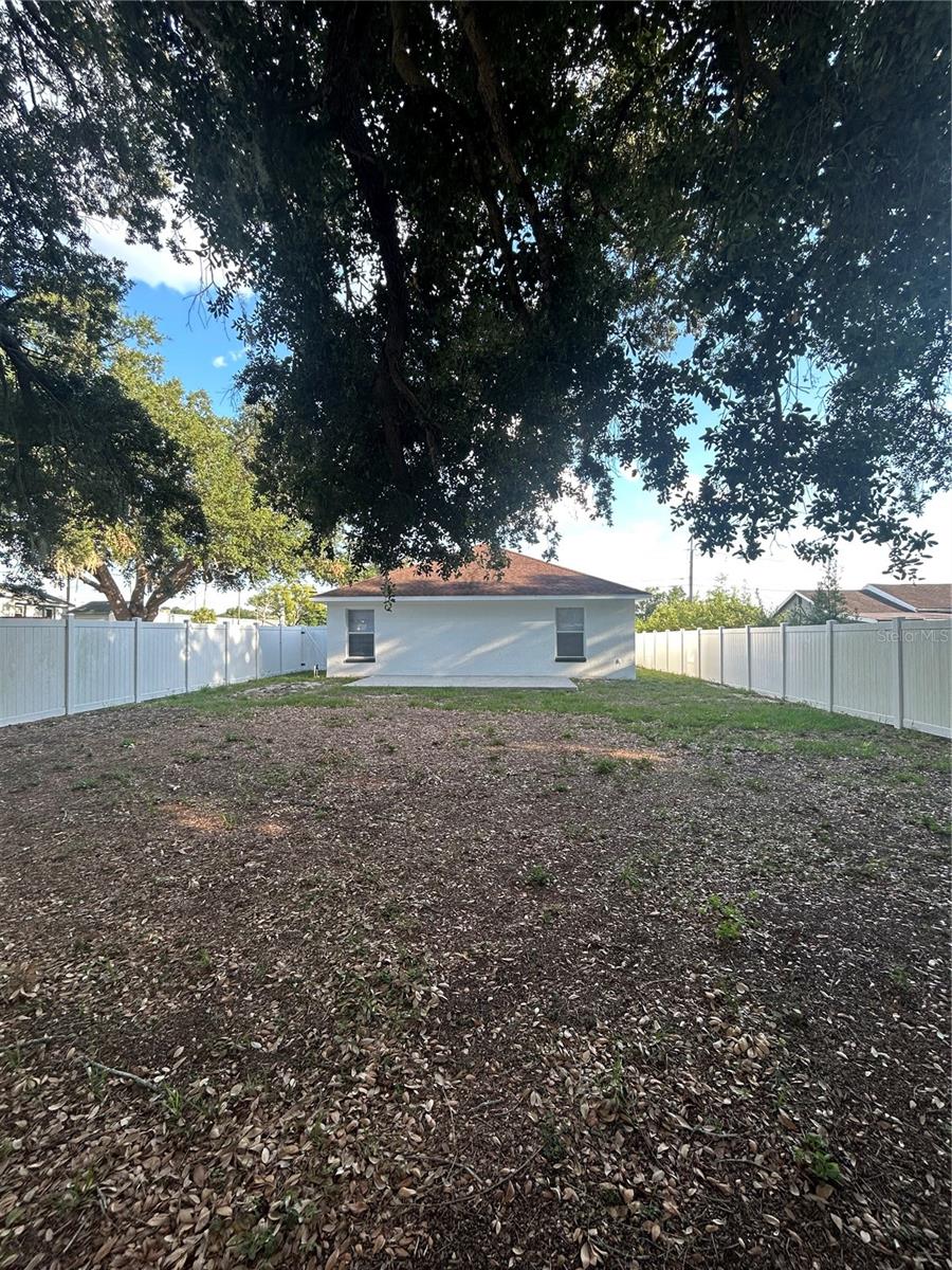 702 LEMON AVE, DUNDEE, FL — photo 3