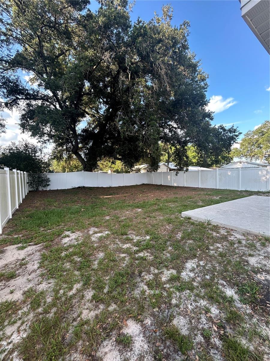 702 LEMON AVE, DUNDEE, FL — photo 4