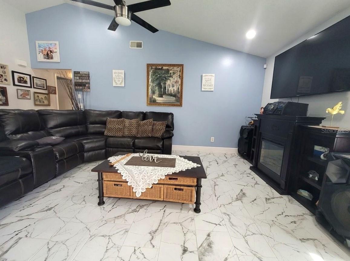 2609 MILL RUN BLVD, KISSIMMEE, FL — photo 3