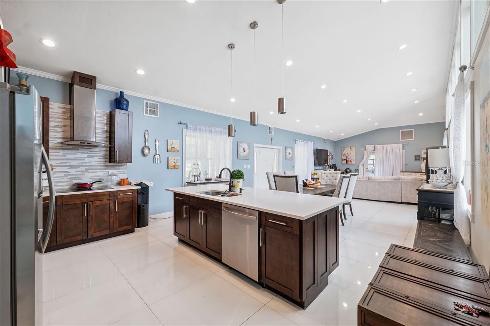 4527 REDCOAT DR, WESLEY CHAPEL, FL — photo 4