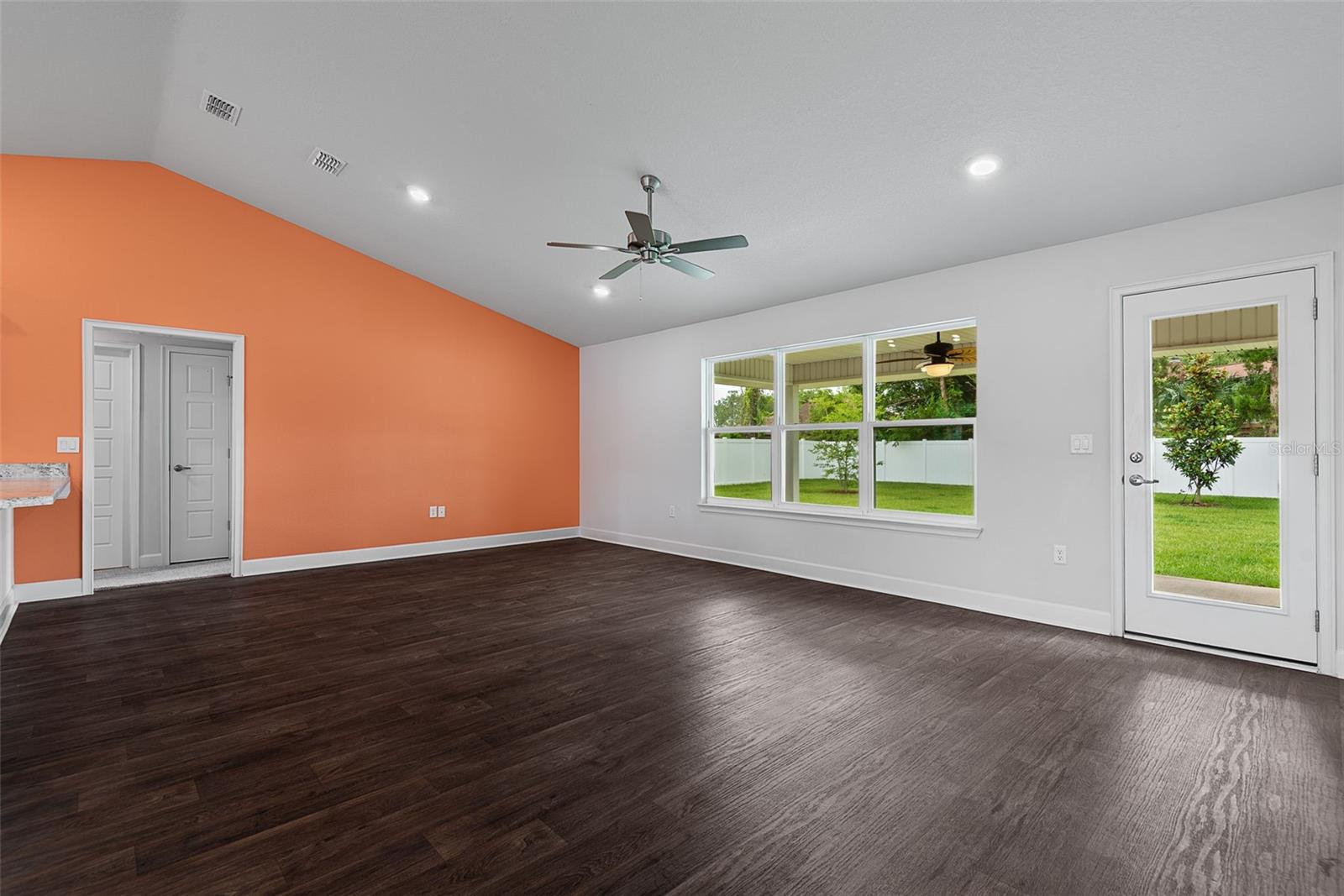 8 PERSIMMON DR, PALM COAST, FL — photo 12