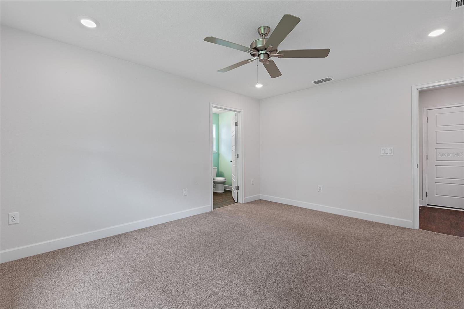 8 PERSIMMON DR, PALM COAST, FL — photo 27