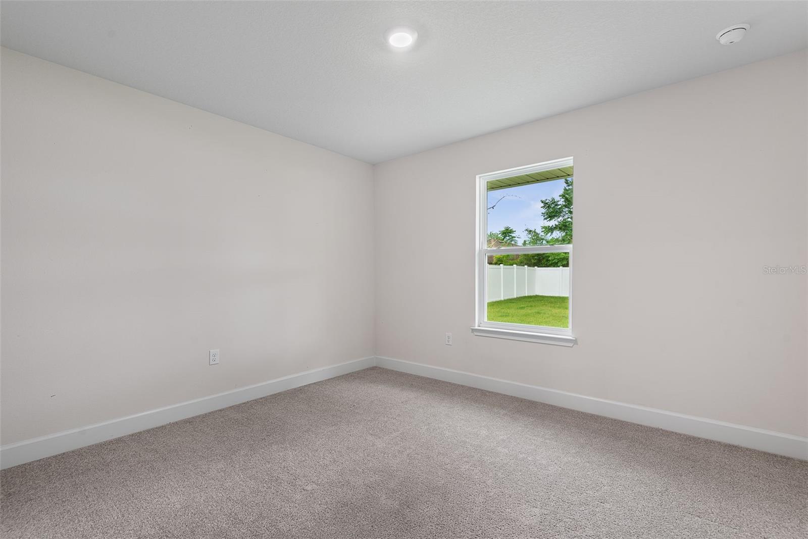8 PERSIMMON DR, PALM COAST, FL — photo 32