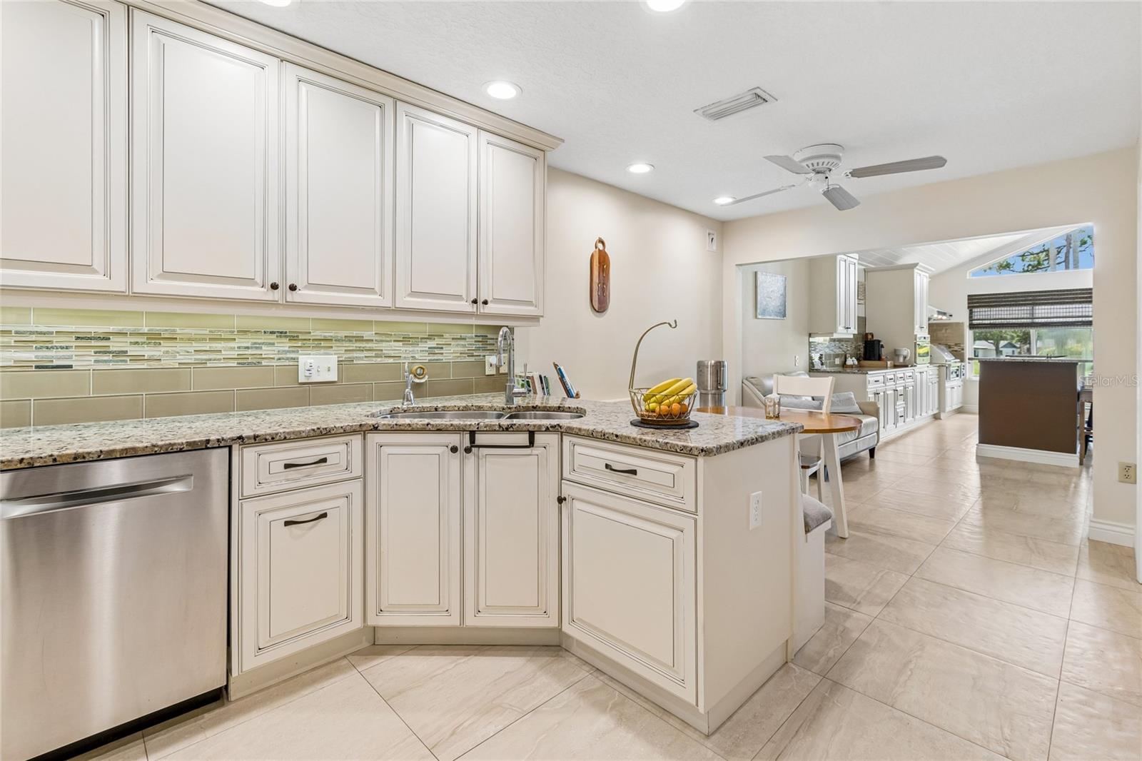 5335 SAND CRANE CT, WESLEY CHAPEL, FL — photo 12