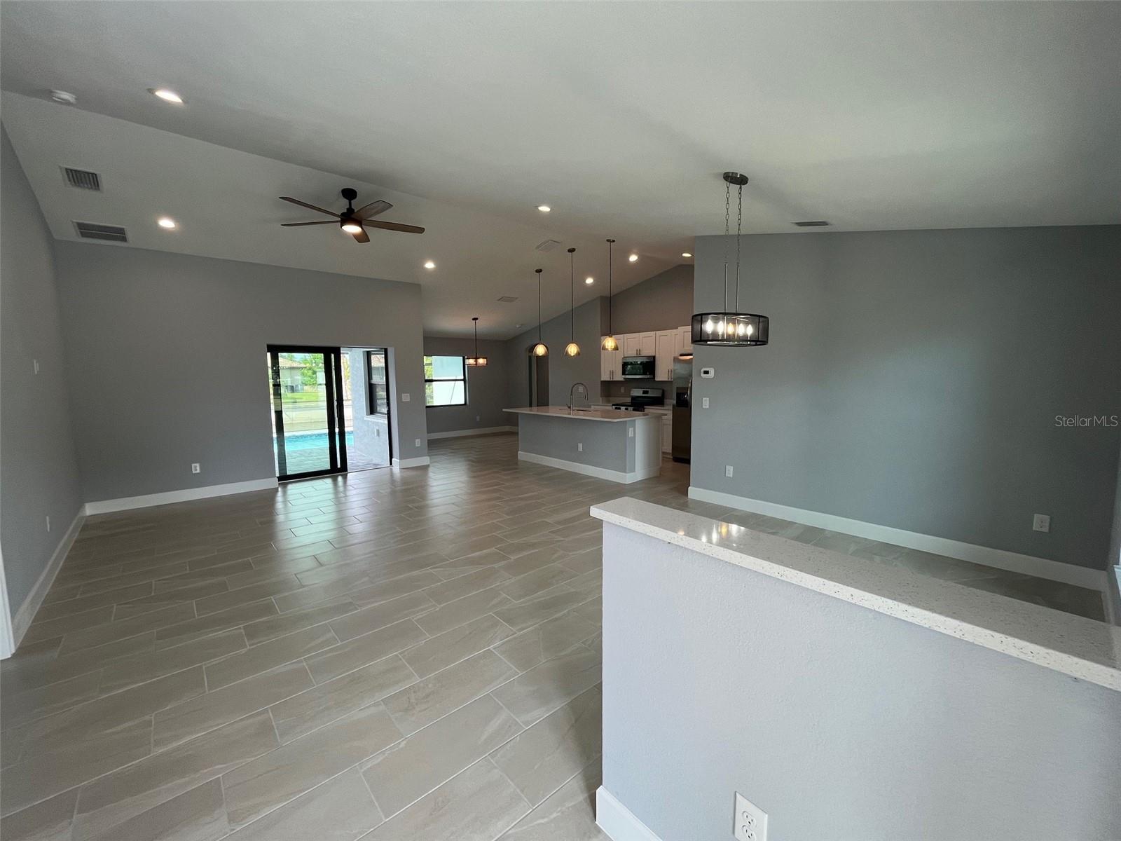 13180 AMARYLLIS CIR, PORT CHARLOTTE, FL — photo 3