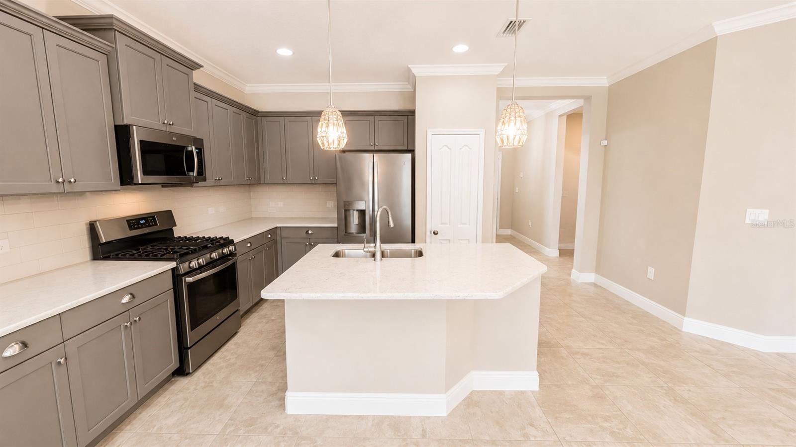4520 DEEP CREEK TER, PARRISH, FL — photo 6