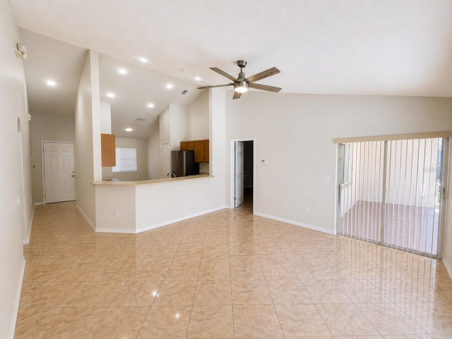 320 PARADISE WOODS PL, DAVENPORT, FL — photo 9