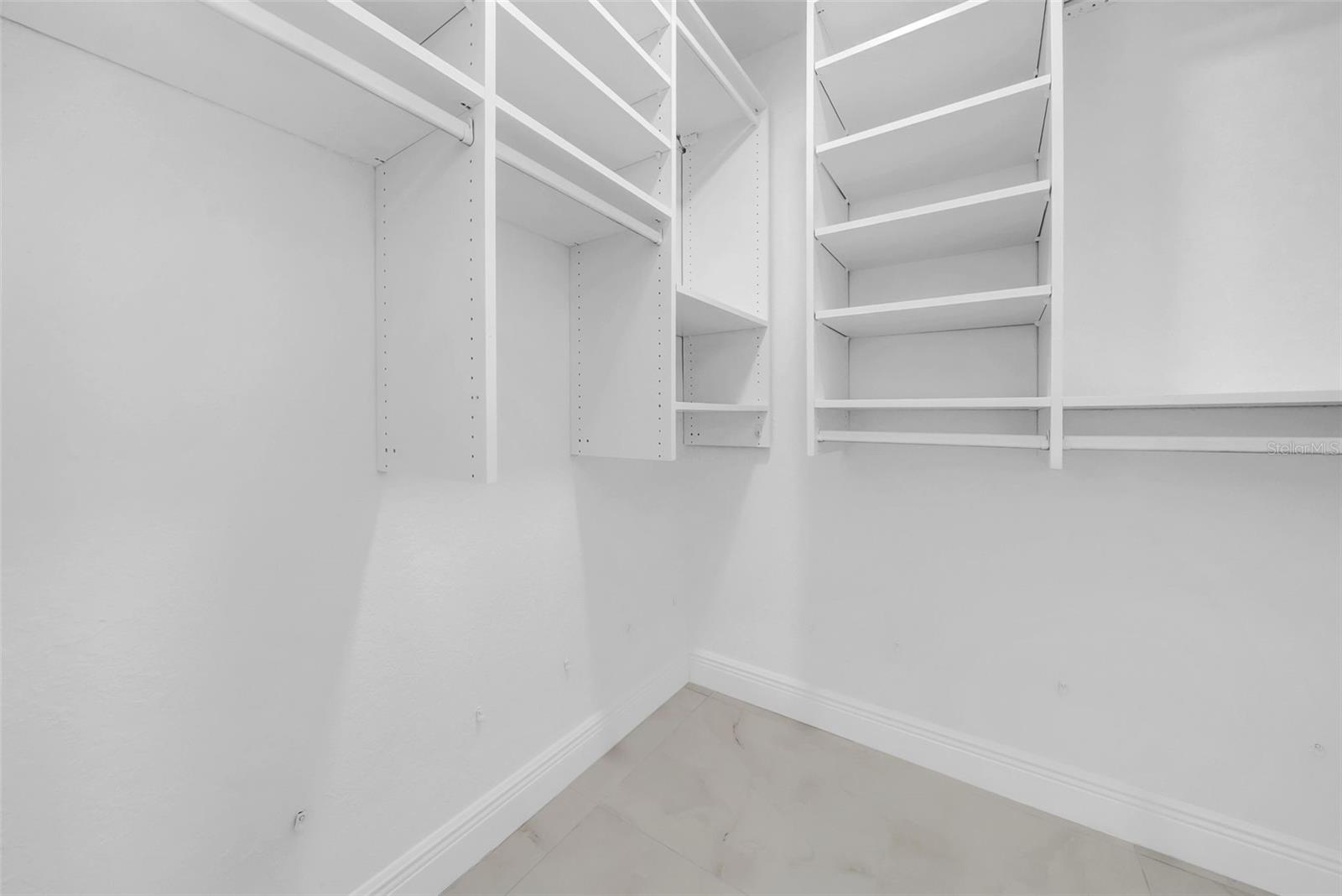 2020 58TH AVE S, ST PETERSBURG, FL — photo 22