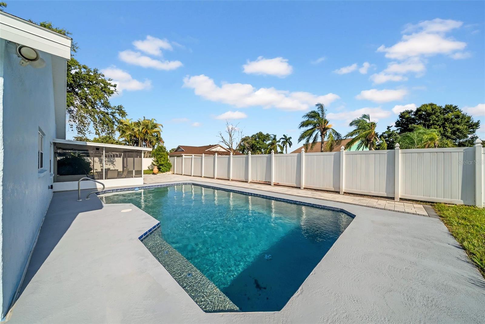 2020 58TH AVE S, ST PETERSBURG, FL — photo 36