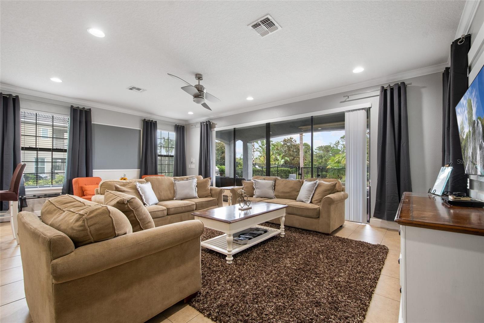 945 DESERT MOUNTAIN CT, REUNION, FL — photo 9