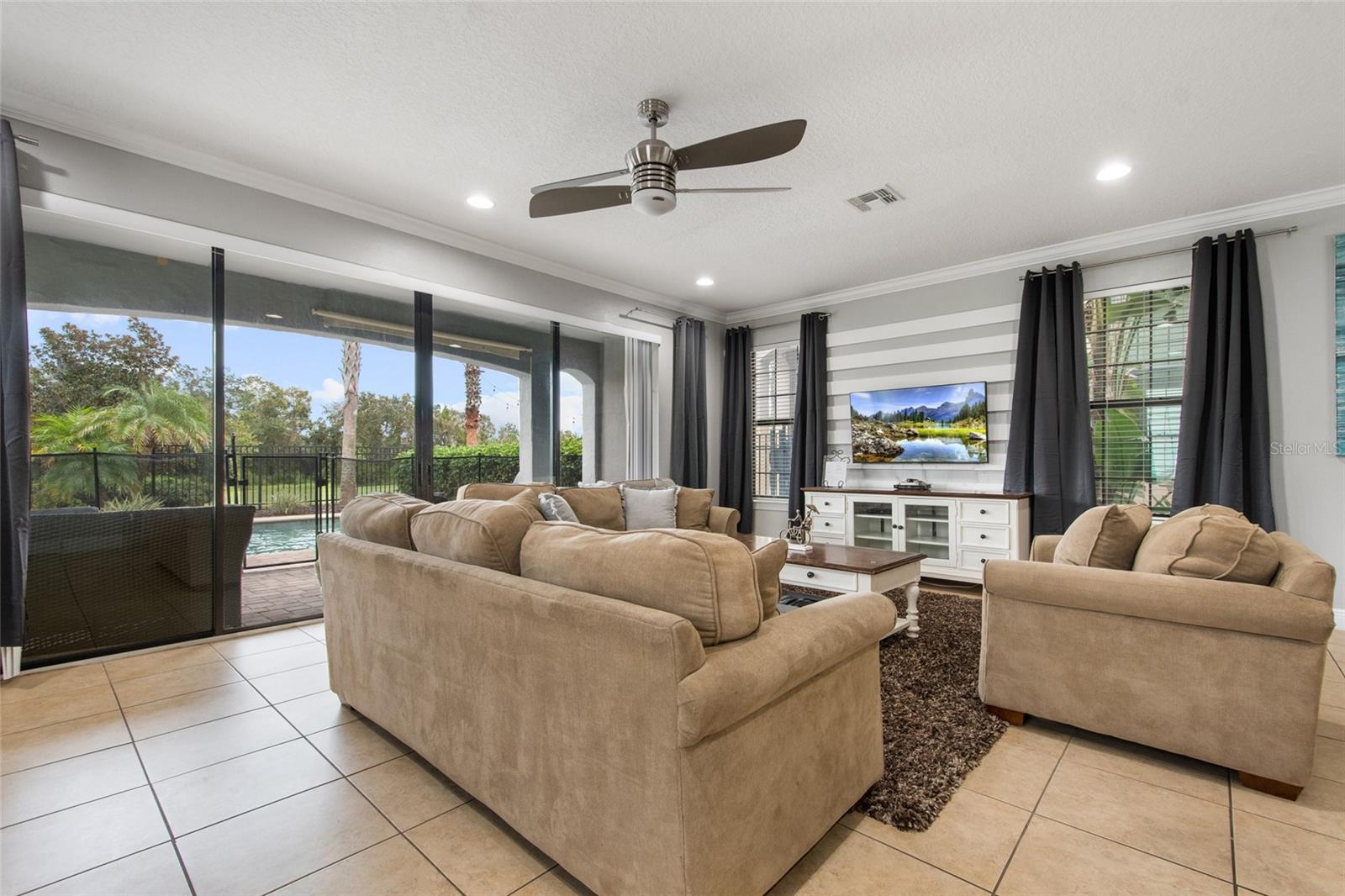 945 DESERT MOUNTAIN CT, REUNION, FL — photo 29