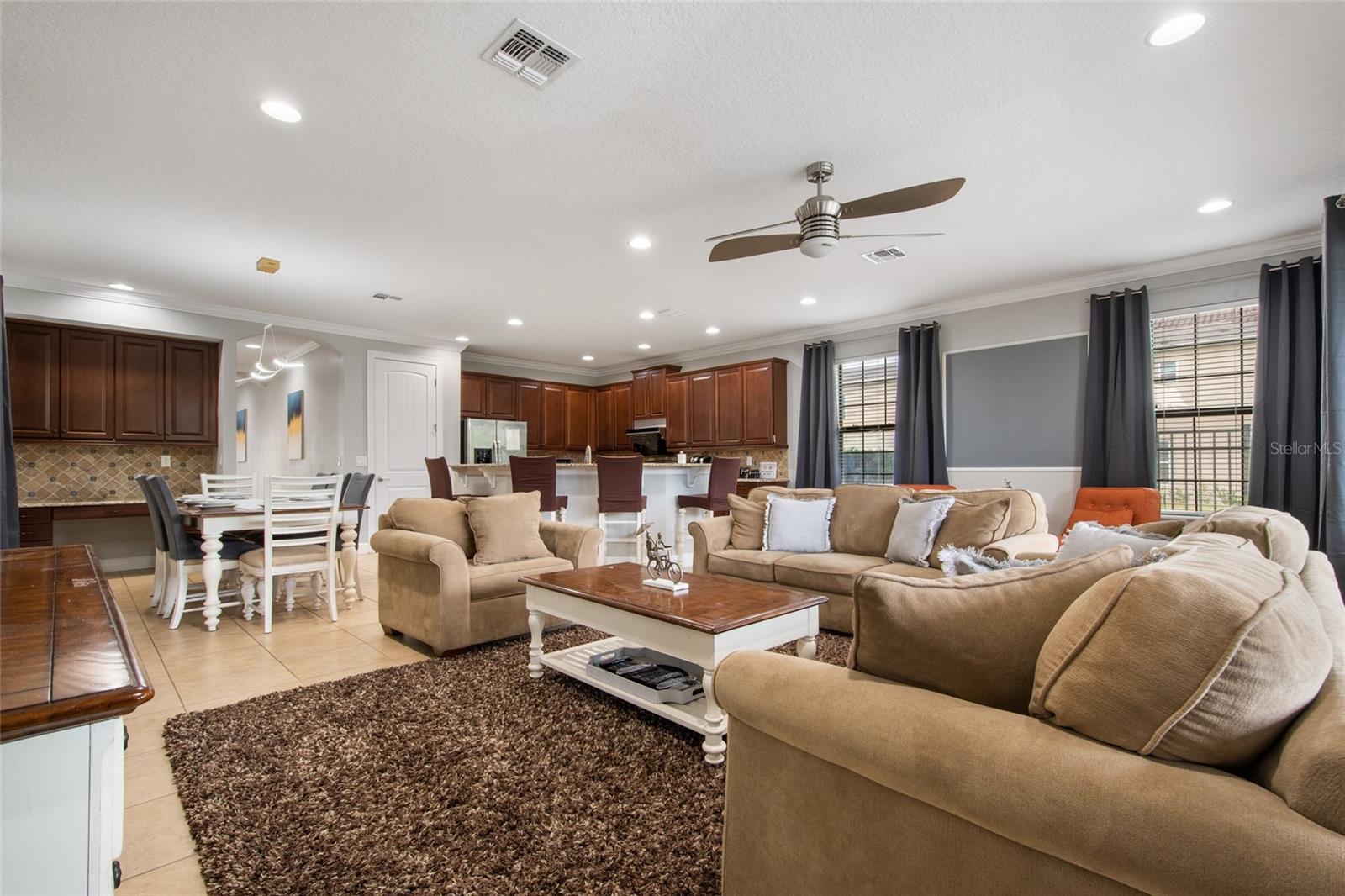 945 DESERT MOUNTAIN CT, REUNION, FL — photo 32