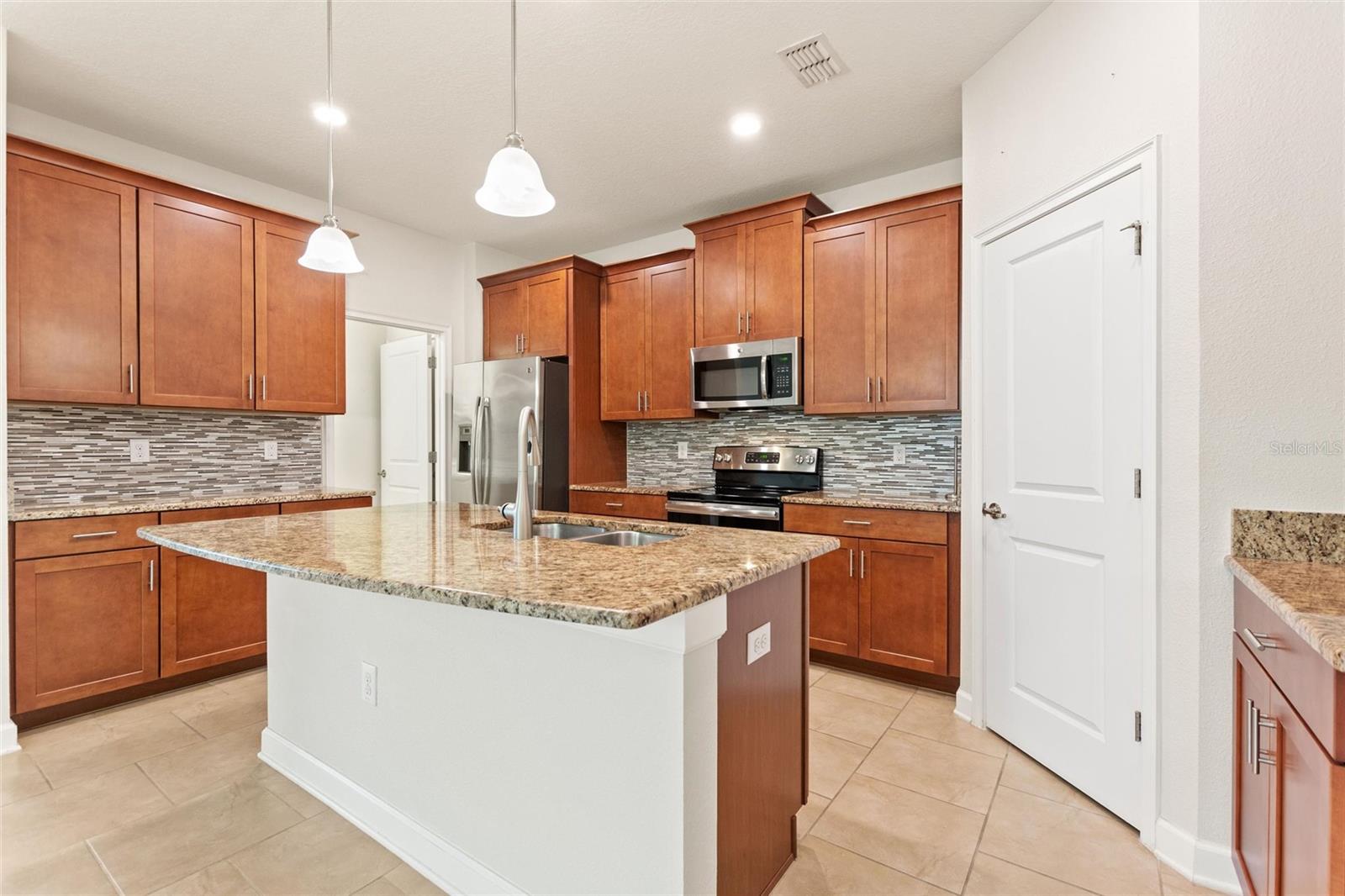 1401 CLUBMAN DR, DAVENPORT, FL — photo 9
