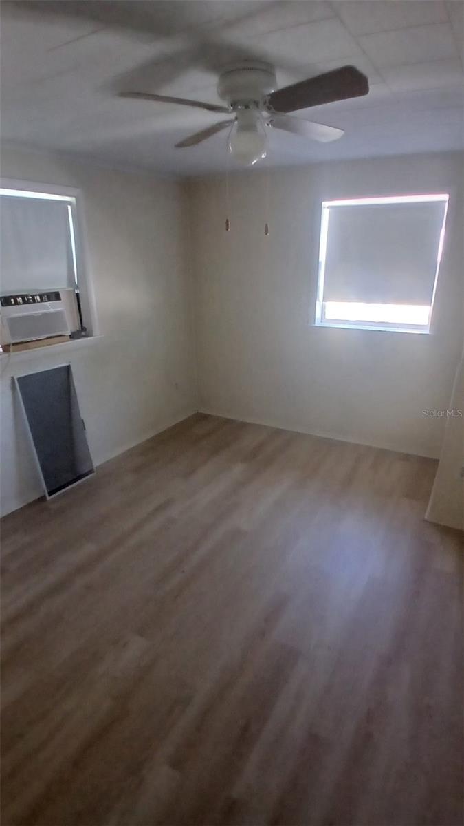542 DIVISION ST, TARPON SPRINGS, FL — photo 7