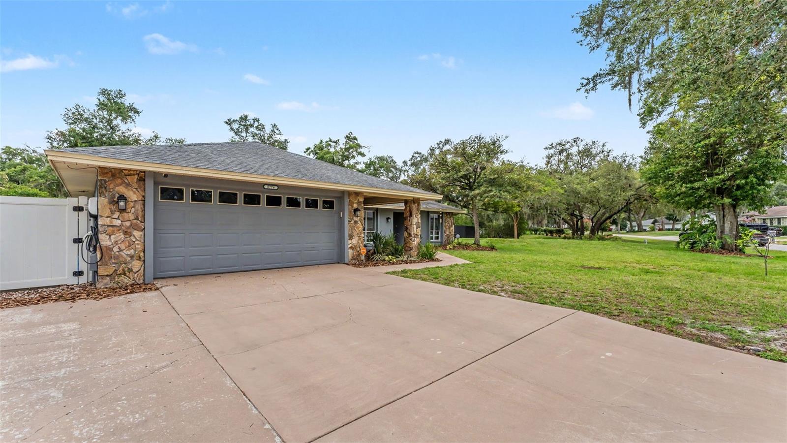 5776 DEER FLAG DR, LAKELAND, FL — photo 3