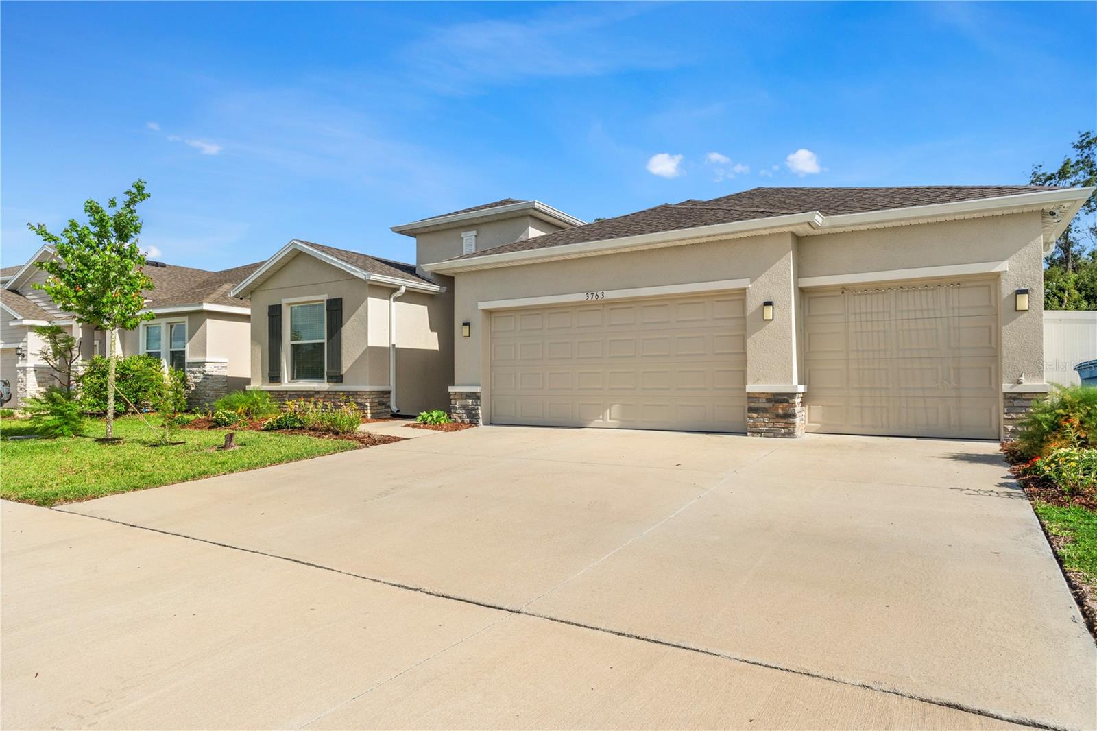 3763 AUTUMN AMBER DR, SPRING HILL, FL — photo 2