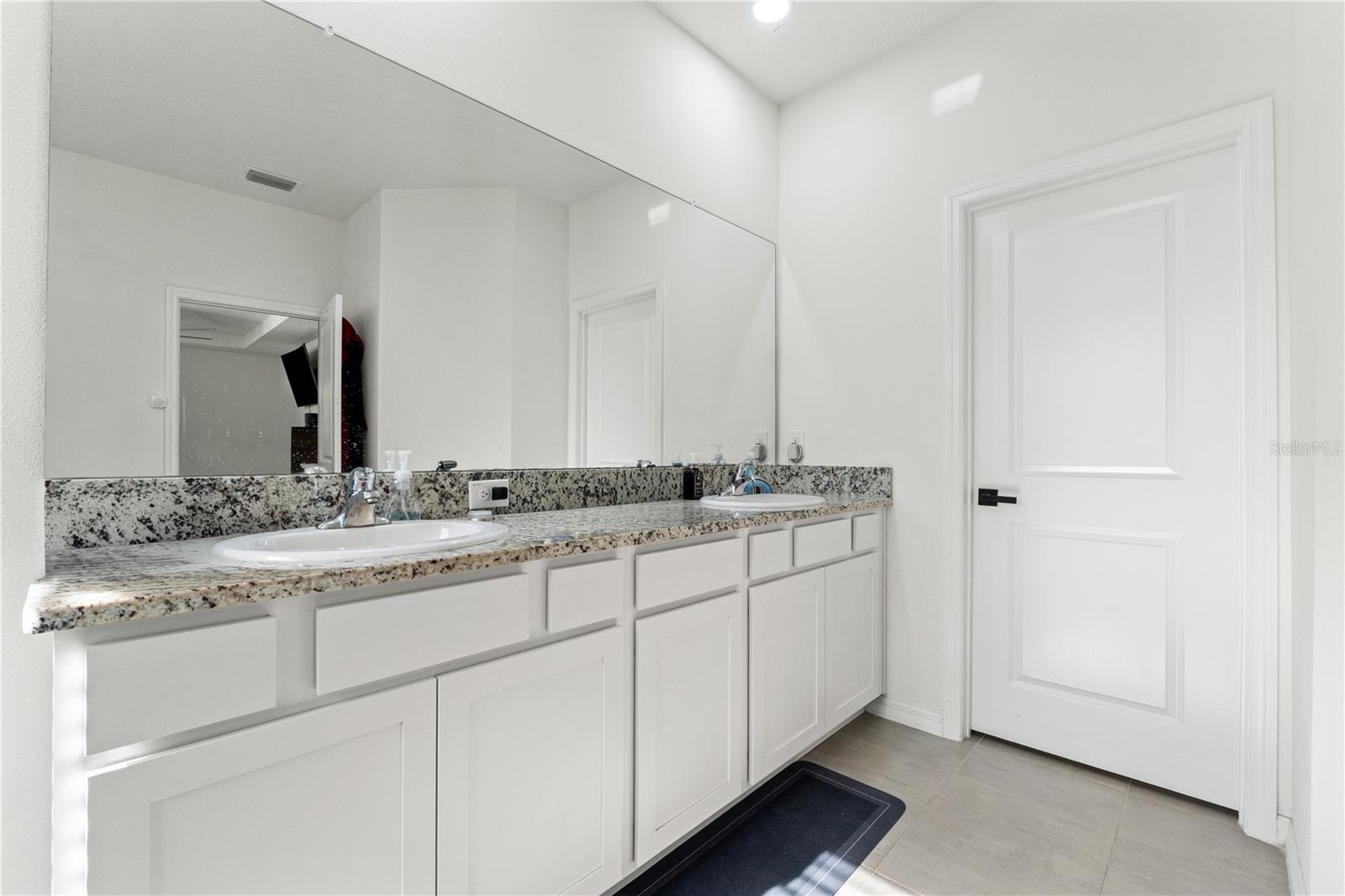 3763 AUTUMN AMBER DR, SPRING HILL, FL — photo 28