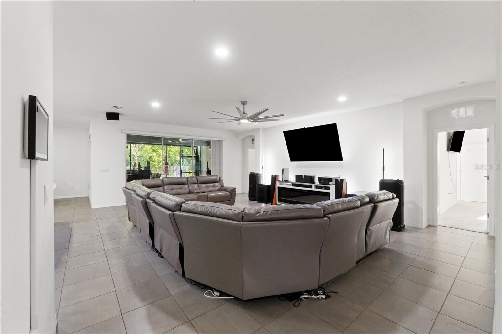 3763 AUTUMN AMBER DR, SPRING HILL, FL — photo 15
